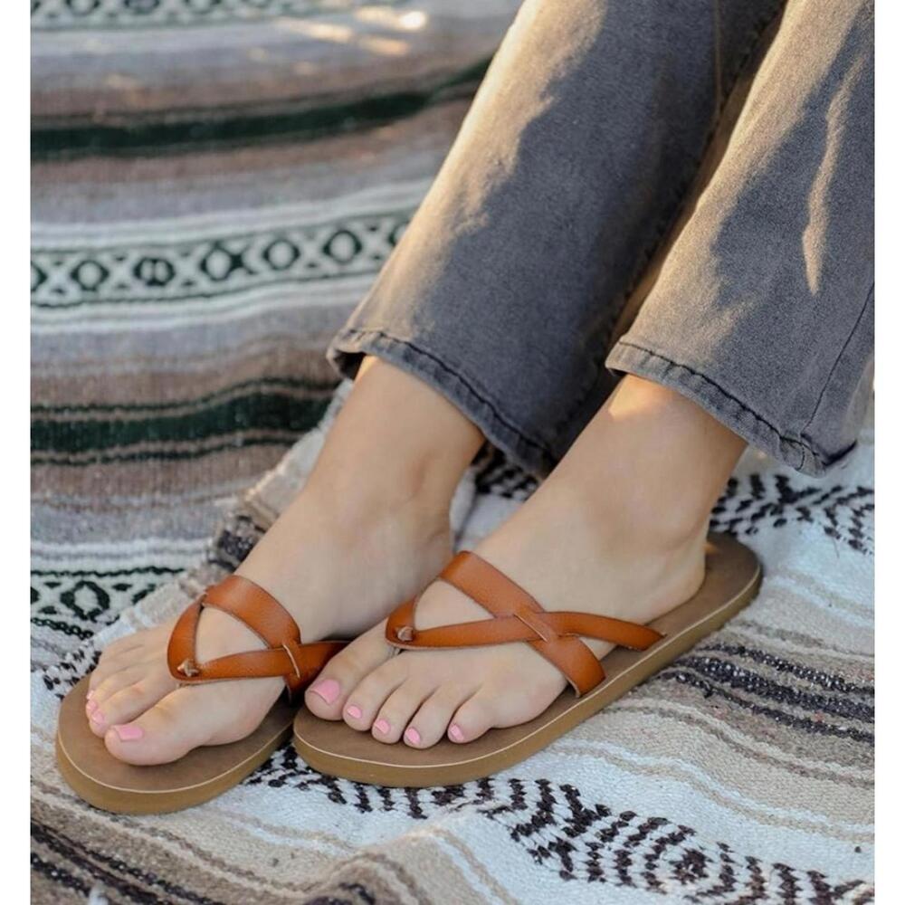 Flojos Priya Sandals Beach Wear 5 Point Flip Flops Tan Women's Size 7